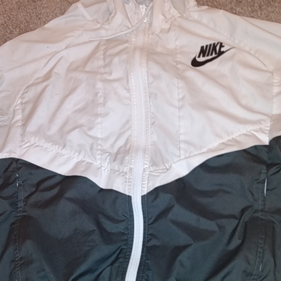 Nike windbreaker - Picture 1 of 2
